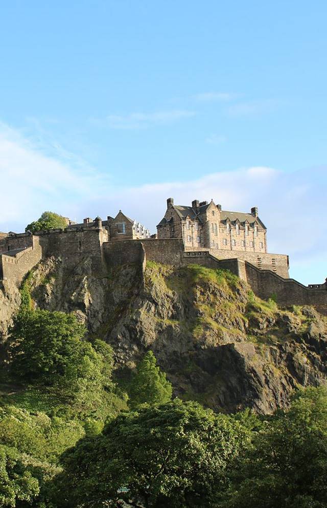 Edinburgh Castle 100 Princes Street