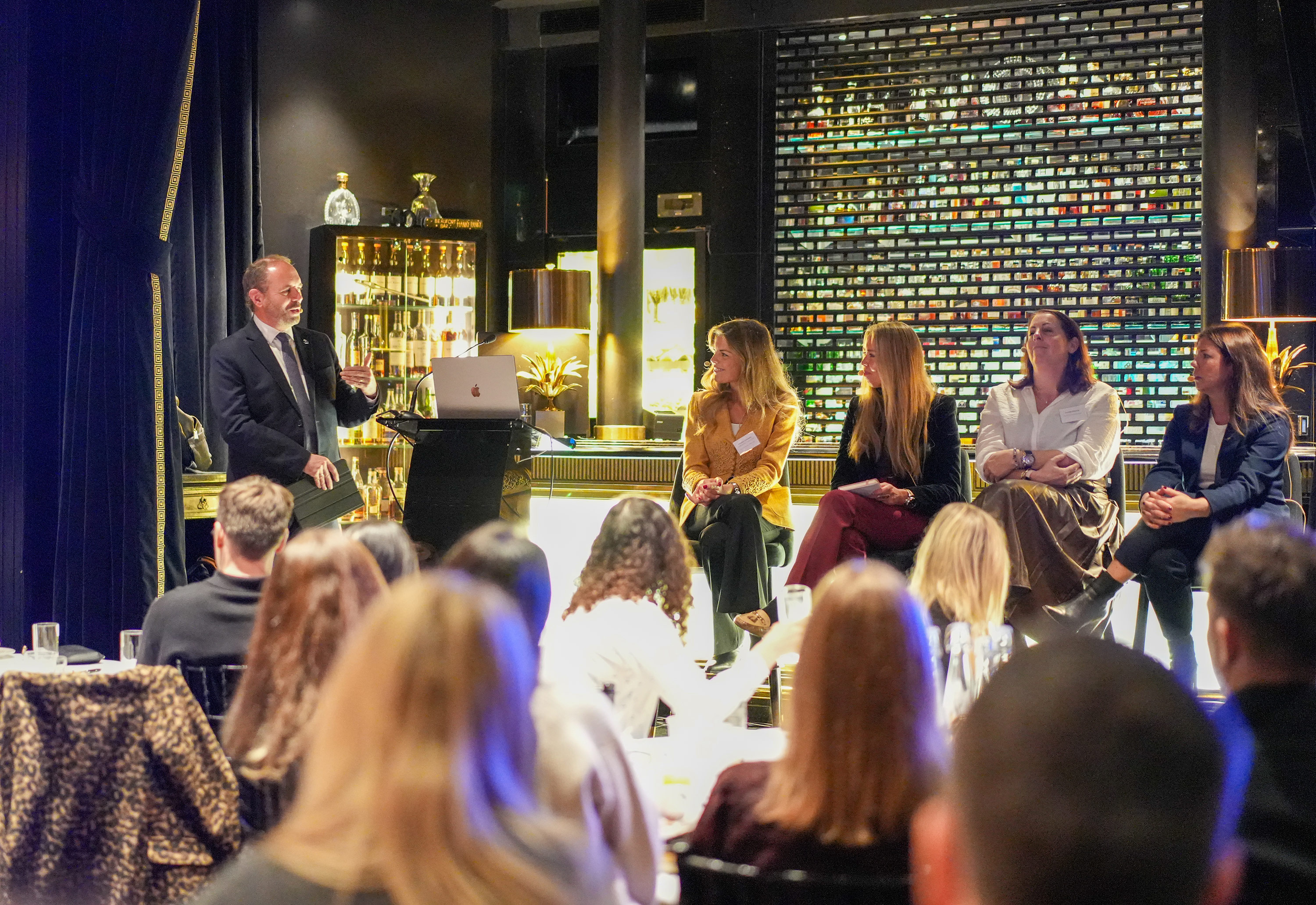 80 DAYS Business Breakfast